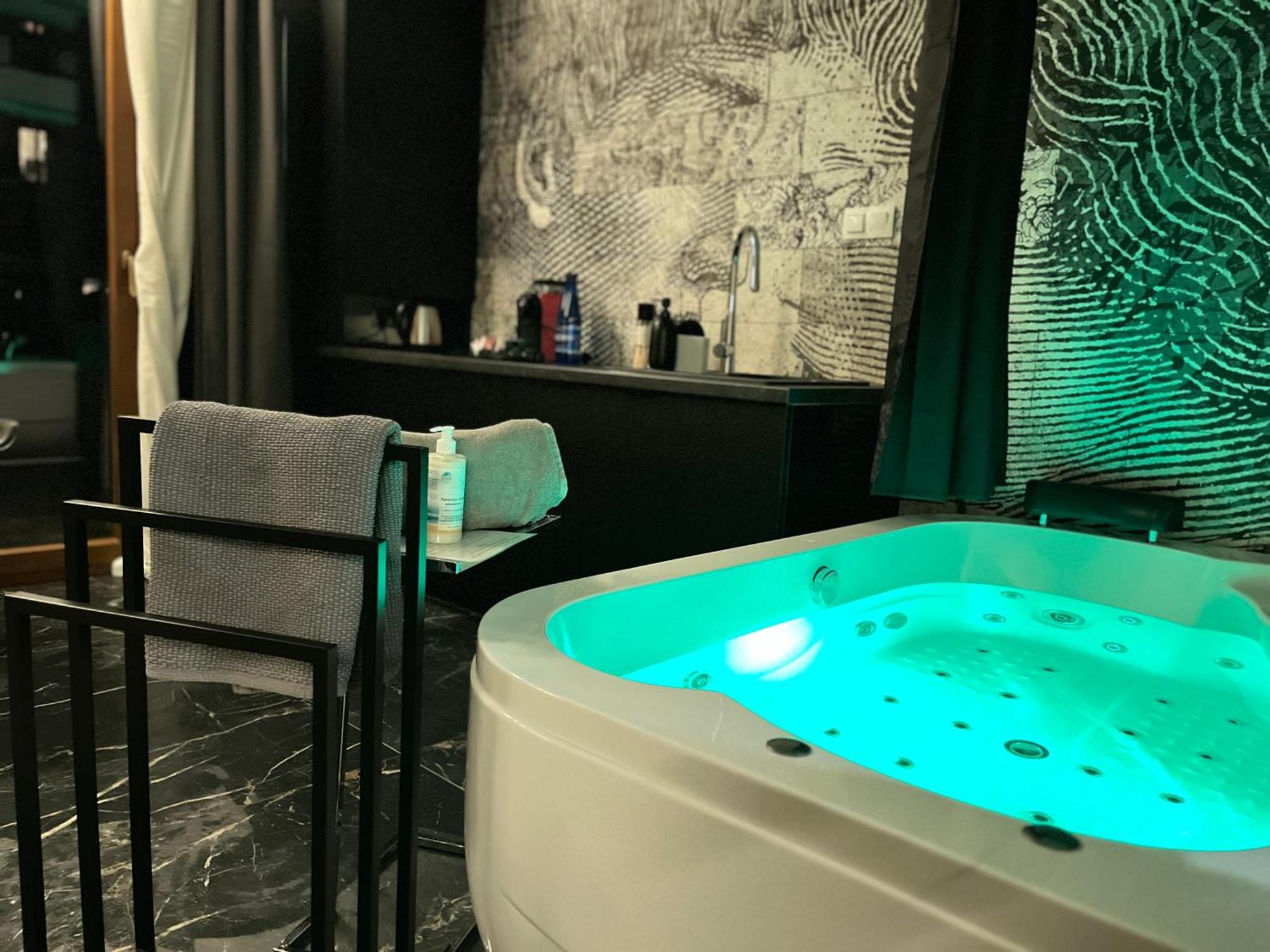 Jacuzzi Rakowicka Top Apartments Krakau Exterior foto